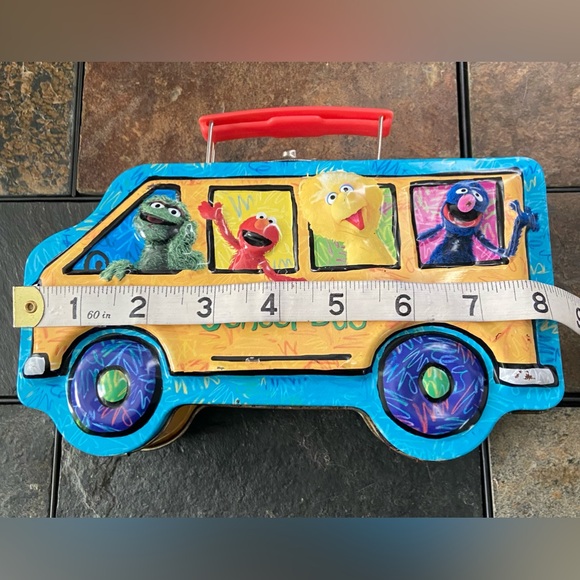 2005 Sesame Street Vintage Tin box with 36 card “matching game” set inside. - Picture 12 of 12